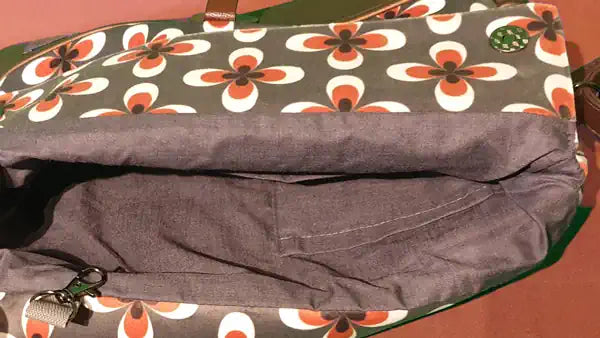 Samt Tasche Blumen Innenansicht
